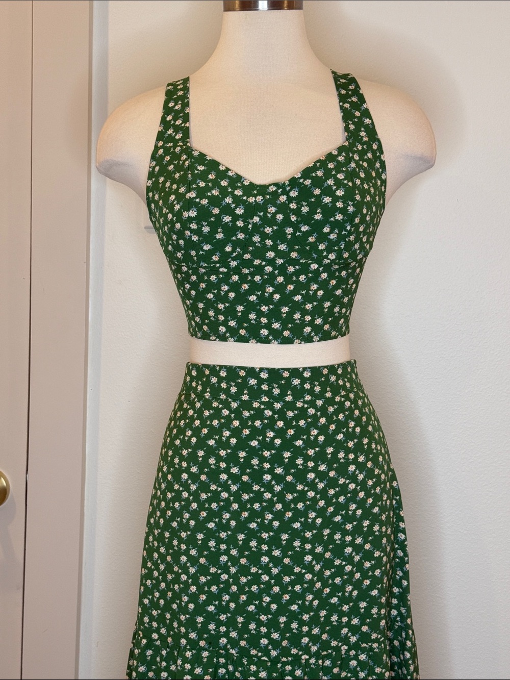 Green Floral Two-Piece Skirt Set - Feminine Summer Look